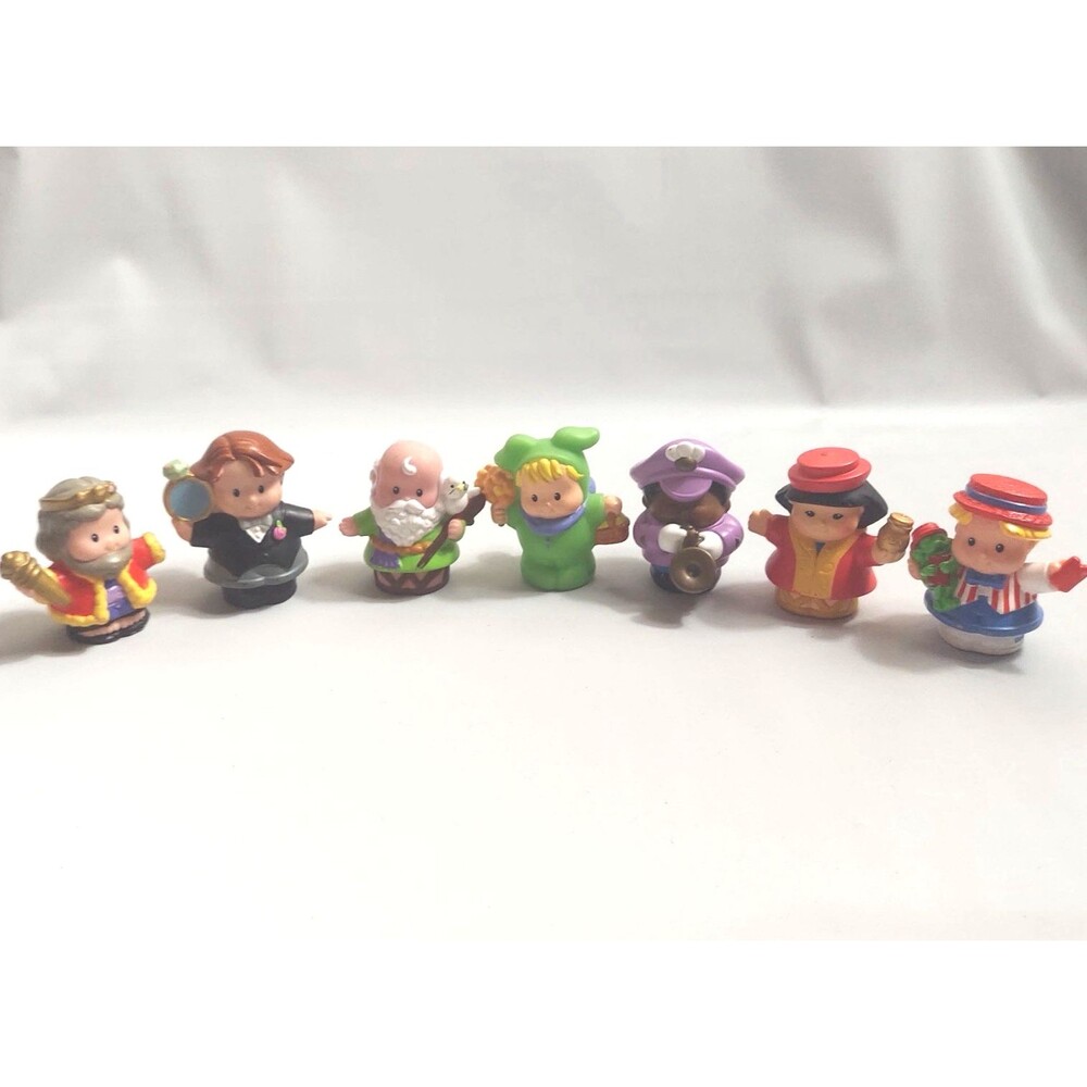 Fisher Price Little People PVC Figures Lot of 7 Noah Groom Bunny Wiseman King